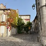 Ferrero - Sejour Confortable Et Fonctionnel - Parking Gratuit * Angoulême