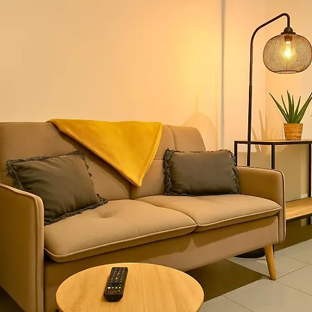 Ferrero - Sejour Confortable Et Fonctionnel - Parking Gratuit Apartamento